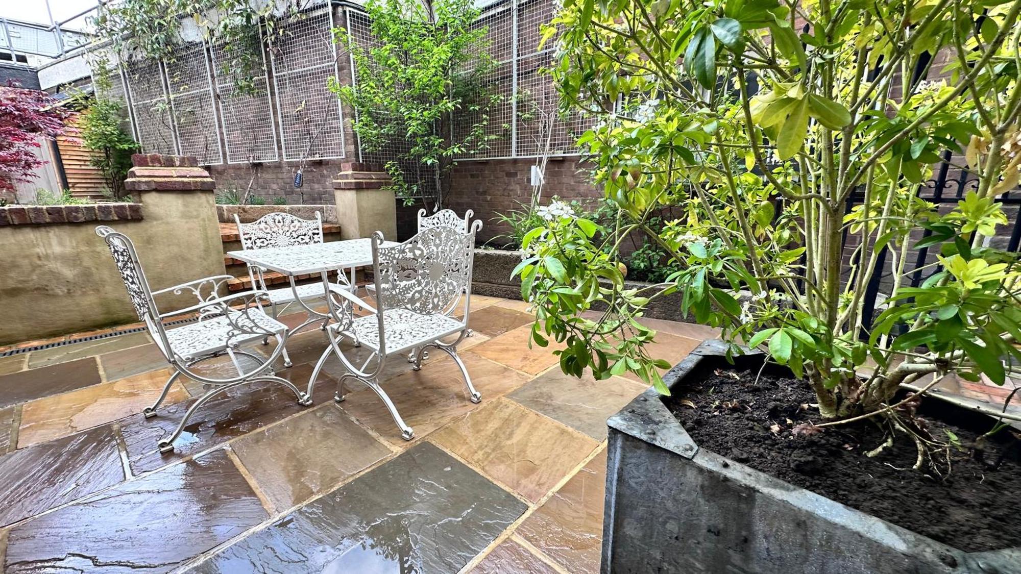 Harper Luxe Serviced Apartments Данстэбл Экстерьер фото